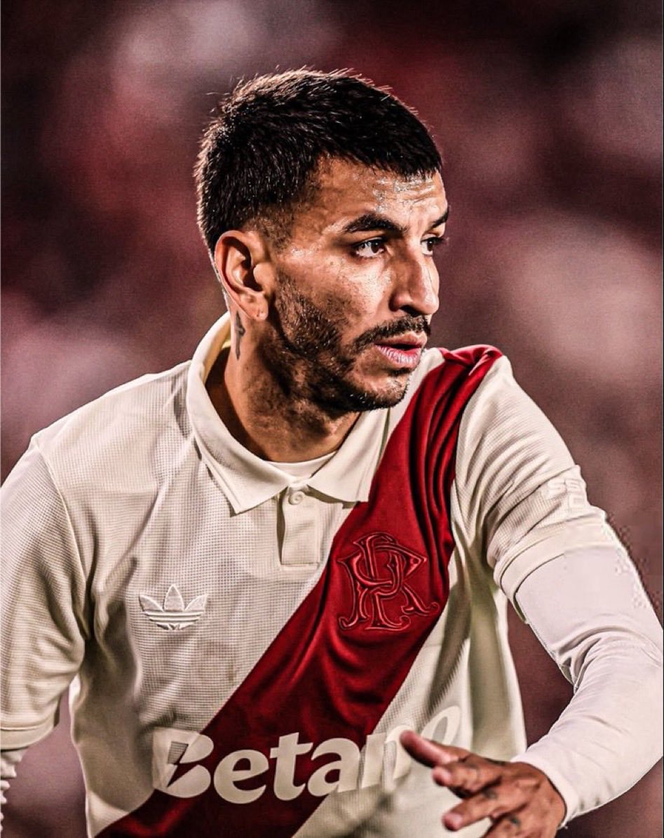 ElMasGrannde's tweet photo. ¿Quién fue el último delantero de River con la jerarquía de Ángel Correa? https://t.co/a0Q4jg7cZT