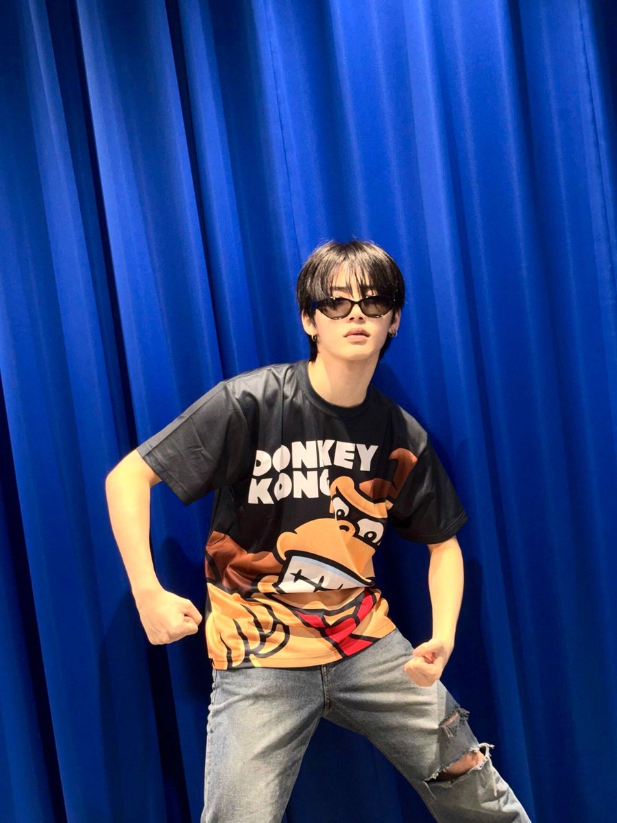 vvoonbaby's tweet photo. that moment when ur king kong https://t.co/OVHW4X6bZA
