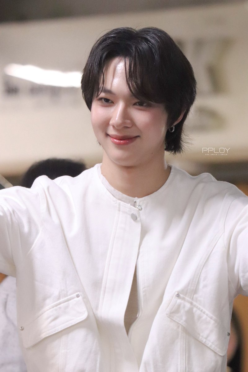 SirilukPts's tweet photo. ความสดใสของโลกใบนี้

KATA X FLEXTALK

@CwrNew 
#Flex1045xNuNew_คาตา
#NuNew https://t.co/rIDMWxpCNT