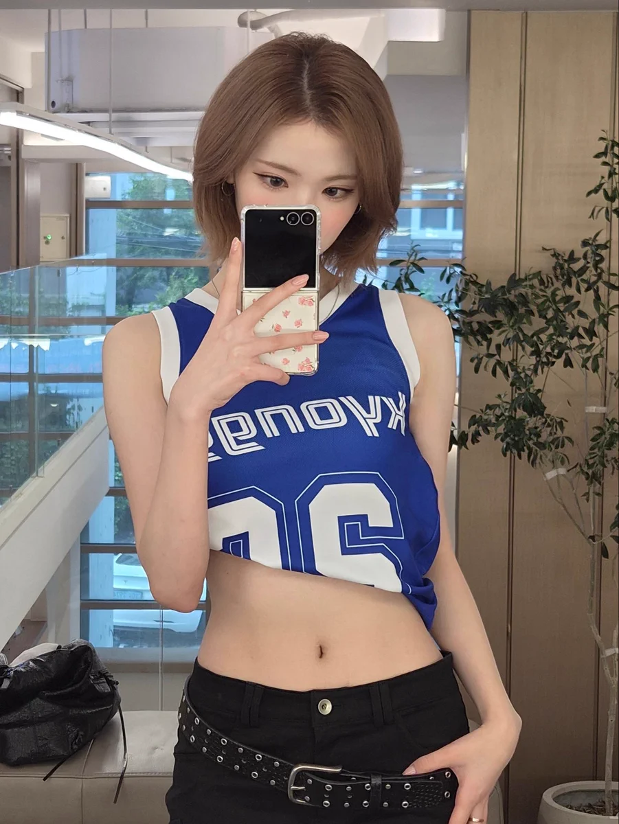 jiwoo pics on X: 