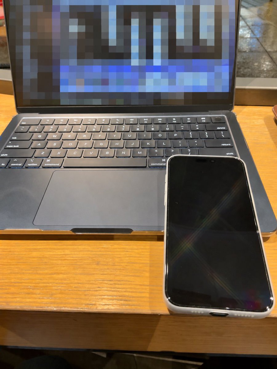 ma_taka's tweet photo. 1334日目。
今週もお疲れさまでした。

仕事後の練習。
スタジオ近くでは祭りのようで。

帰宅は運良くロマンスカー。
astraでコーディング。

あとこの端末もう1年使用するかなぁ。
Maxの中では最軽量(確か)だし、2年経て🔋はまだ90%あるし。 https://t.co/zj2XGFB8gU