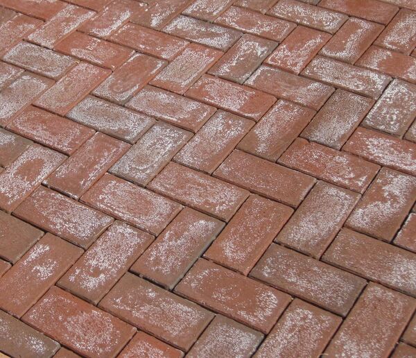 PROSOCO's tweet photo. White stains on your masonry? It's not always efflorescence, and it's not always guaranteed to go away on its own. Here are 3 of the most common myths about efflorescence -- debunked. #Efflorescence #MasonryStain #WeCanCleanThat #YouUsTheProject

https://t.co/SinRnSbAdL https://t.co/faMH9p0NC0