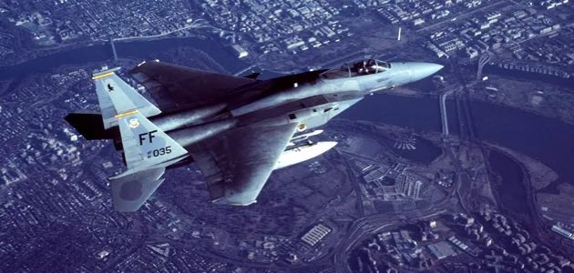 25YearsAgoLive's tweet photo. Fighter pilots over Washington, DC are told that they have “negative clearance” to shoot down any aircraft. https://t.co/ipmYVvahKa