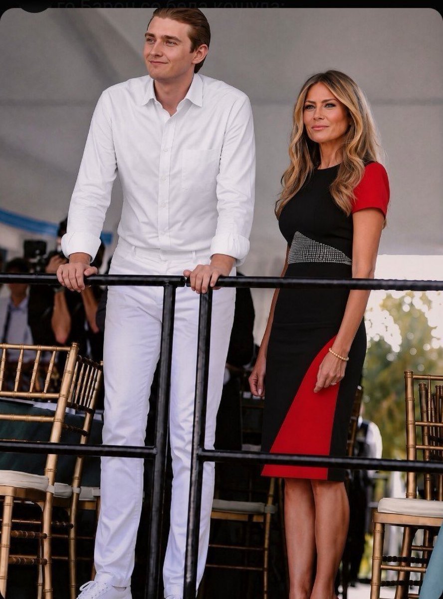 IvankaTrumbg0c's tweet photo. A beautiful moment with Baron and Melania. 🤍
Simple, elegant, and full of family🇺🇸 https://t.co/2VBYeymbWT