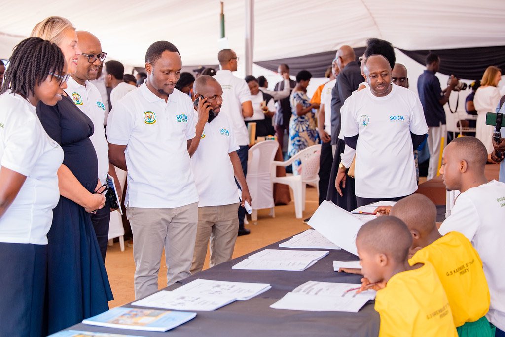 LIFT_Rwanda's tweet photo. Today, 🇬🇧’s #LIFT joined education partners to celebrate #InternationalLiteracyDay, reaffirming our shared commitment to ensuring every child develops strong foundational #EnglishLiteracy skills: the ability to read,comprehend,speak and learn with confidence.
#LiteracyMonthLaunch https://t.co/T2vrM79hkU