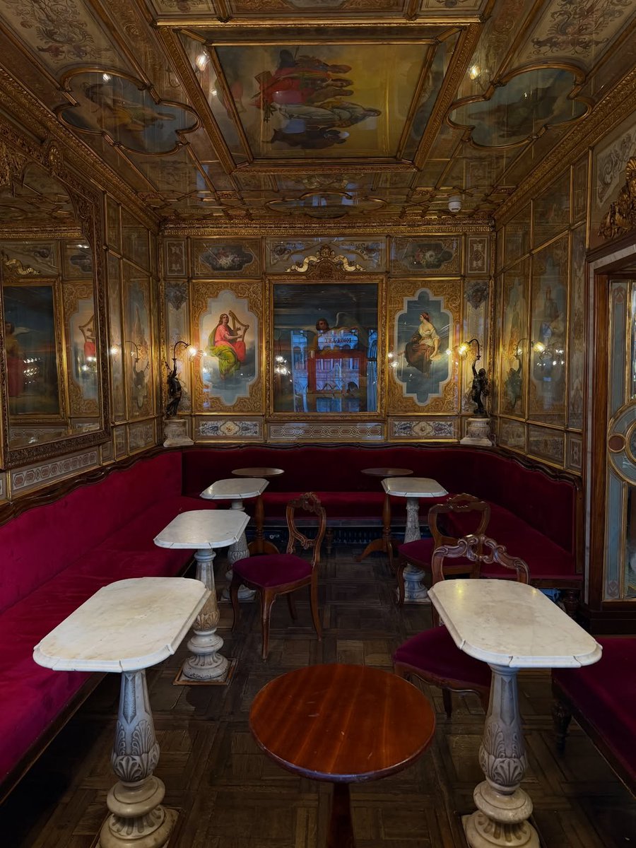 RandomBestof's tweet photo. The St. Regis Venice https://t.co/bLvoRf8U8J