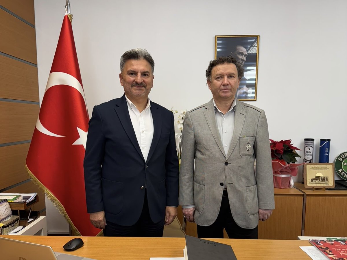 BursaKentKonsey's tweet photo. Bursa Kent Konseyi Başkanımız Orhan Samast’la bir araya gelerek iyi dileklerini ve güzel temennilerini paylaşan kurum ve kuruluşlara nazik ziyaretleri için teşekkür ediyoruz. https://t.co/sC2HlSTvTI