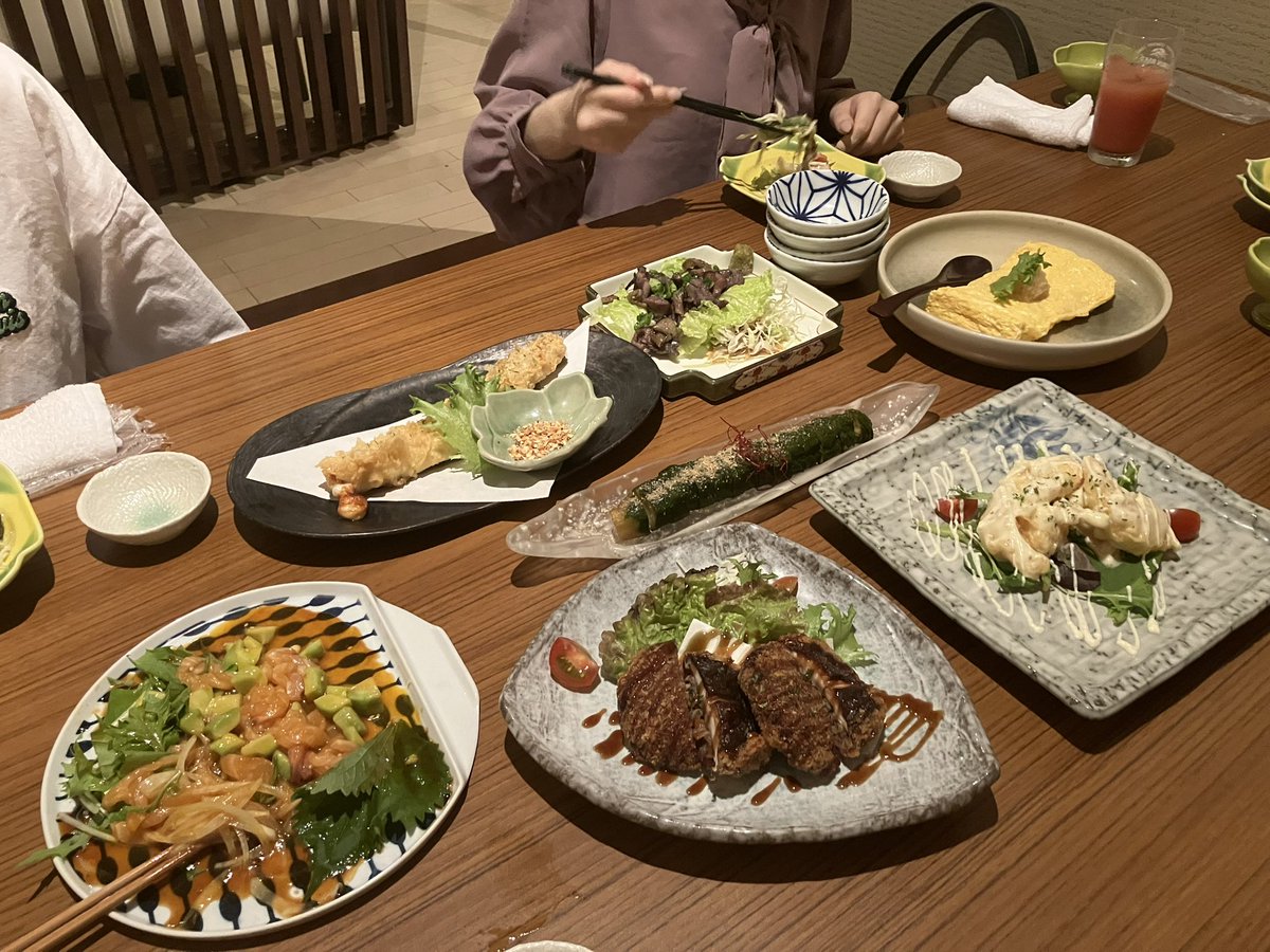 monepotato_um's tweet photo. 九州出張しゅーりょー！
行ったとこめちゃんこ田舎だけど居酒屋飯が美味かった(*´ч`*) https://t.co/lafcz9yEx3