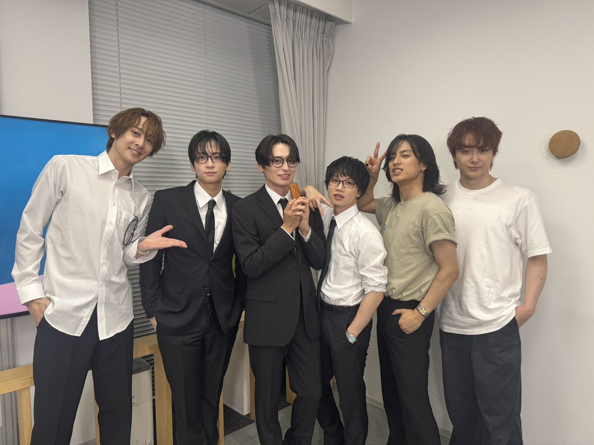 uechan_0905's tweet photo. Pastureチャンネル緊急生配信ご視聴ありがとうございました！

改めて、高本学入所しました！！！！

なんだか不思議な気分(￣ー￣)

皆様も改めてよろしくお願いします🙇

#ぱすちゃーに高本学 https://t.co/Dha9PkXuxD