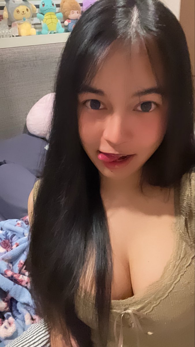 ilynta's tweet photo. 😕 ไม่สบายดูแลหน่อย https://t.co/G4845ZG3gB