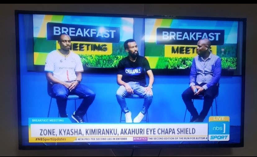 FcAbadet's tweet photo. @Zonefc_KL @AkahuriFc @KimRichards11 &amp; @KfcKyasha bazitire omu @ChaapaLeague 😄😄😄

Haati play offs za @KitungaLeague  nituba turiho https://t.co/mh6bzXpiVm
