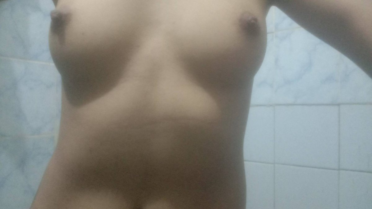 ArfakStreet's tweet photo. +62 856-9271-5042
Tlfn saja nomor masih aktif https://t.co/4ZHCTfxXPq
