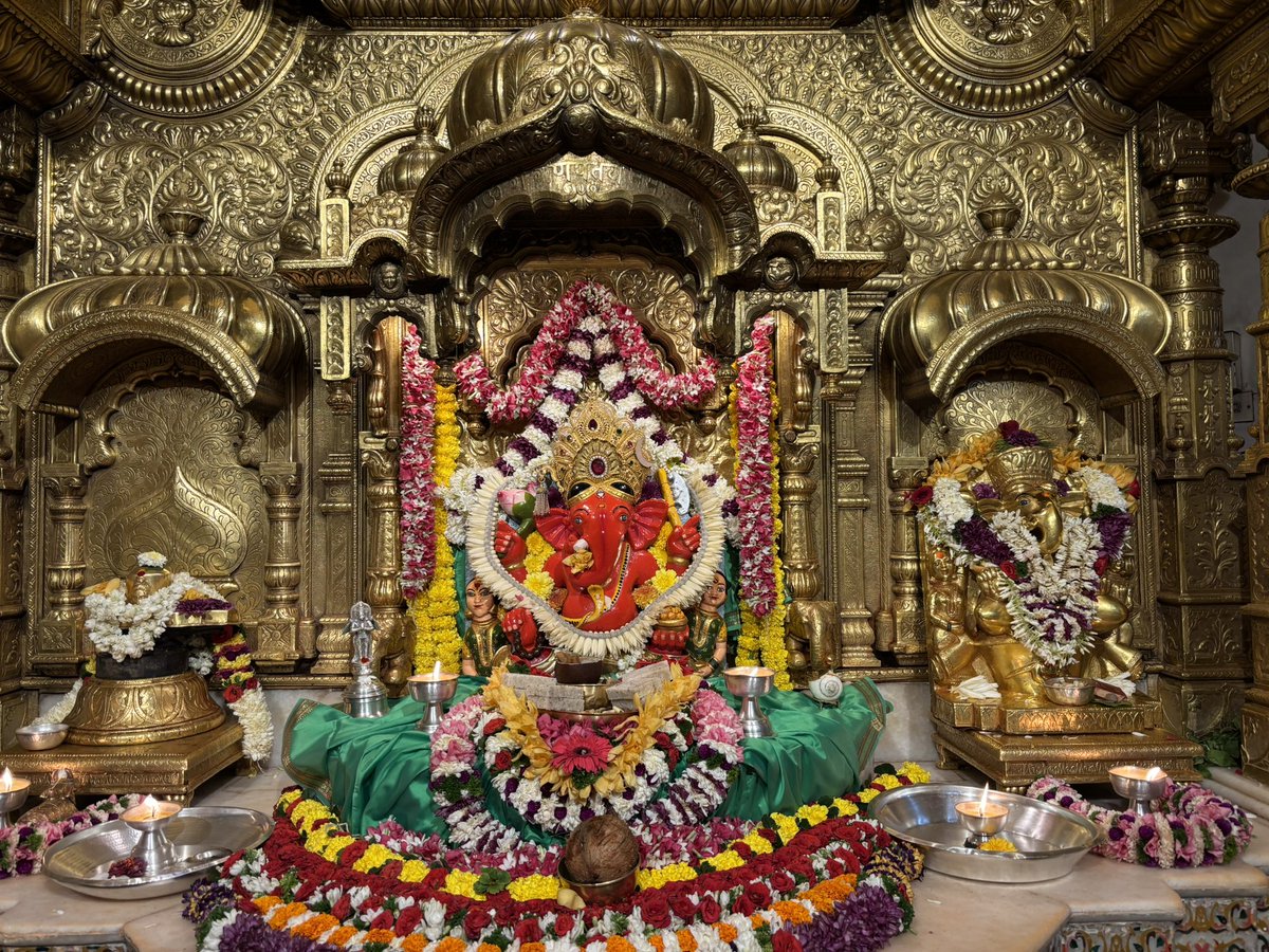 SVTMumbai's tweet photo. 🙏गणपती  बाप्पा मोरया 🌺मंगलमूर्ती मोरया 🙏११/०९/२०२६
🙏Ganapati Bappa Moraya 🌺 Mangalmurti Moraya  🙏 11/09/2026 https://t.co/aMWmcFQzgL