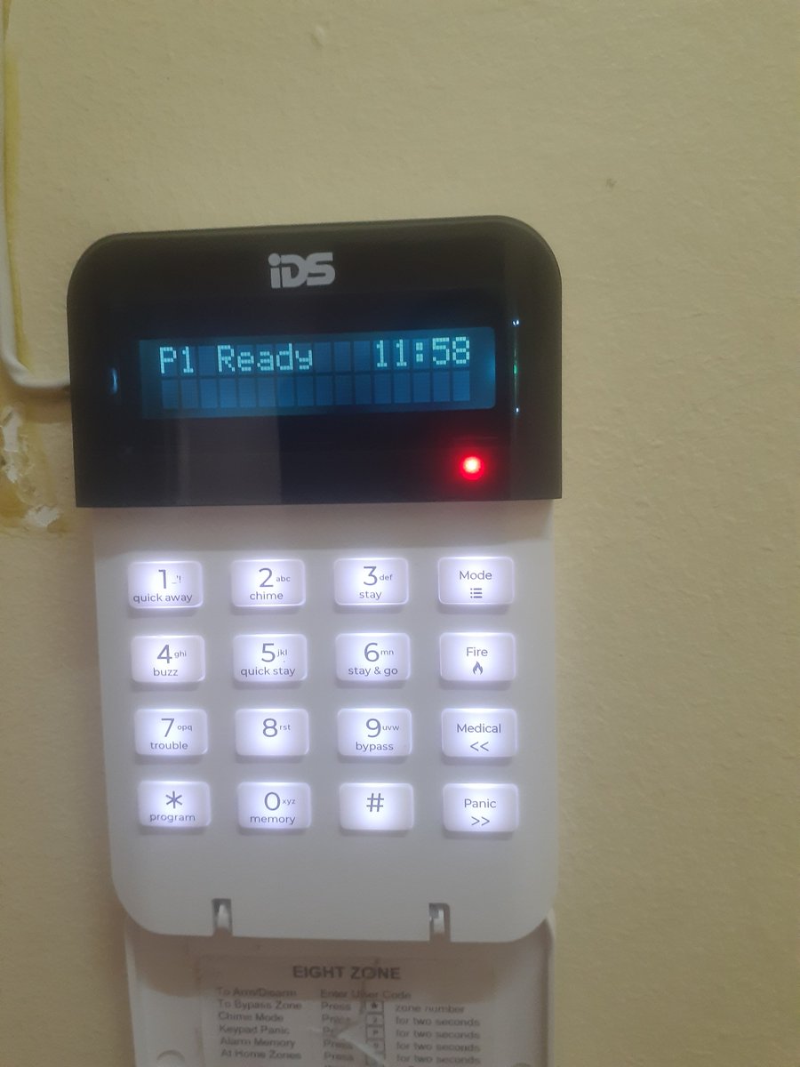 XhakaliciousZw's tweet photo. @OnwardGibson I do Intruder Alarms ,Cctv ,Gate Automation and the whole lot of electronic security.Installatins , Servicing and Upgrades. Hit me on 0786086532 https://t.co/GGbhomWc7E