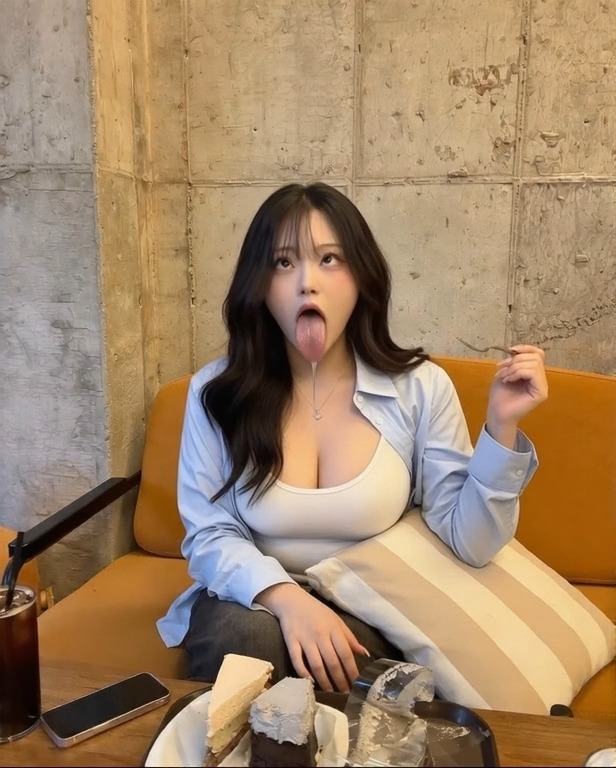 vvlinewpp's tweet photo. 🤭🤭🤭🤭

#붙여 #貼り合い https://t.co/h7ydubgr65