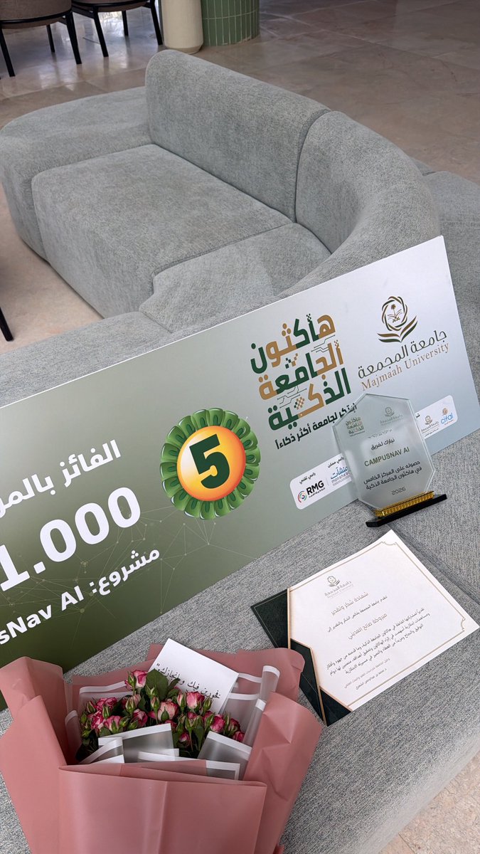 GYPSOOPHILA0's tweet photo. بفضل من ا��له وتوفيقه، سعدت بتحقيق المركز الخامس في #هاكثون_جامعة_المجمعة بمشروعي #سُبل 🚀

رحلة بدأت بفكرة وتوجت بإنجاز بجهد شخصي وتحدٍّ ممتع من الفكرة حتى العرض والتكريم. شكرًا لجامعة المجمعة والقائمين على الهاكثون ولجنة التحكيم على هذه التجربة الملهمة.
والقادم أجمل بإذن الله🏅. https://t.co/tUnCBBMpFU