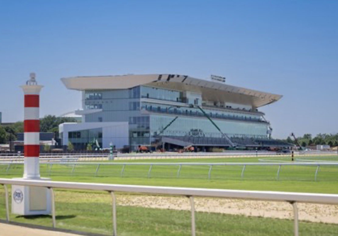 alett15's tweet photo. 🏇Todo listo…!!!
Belmont Park tendrá su Opening Day el próximo viernes 18 de septiembre con un “nuevo hipódromo”. La remodelación de @BelmontPark1905 duró 3 años y se gastaron 455 millones de dólares más 100 millones destinados solo para las 4 pistas (arena, Tapeta y 2 de grama) https://t.co/O6h07UKxif