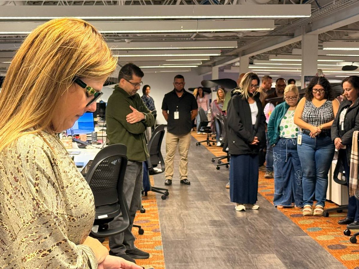 Cor3pr's tweet photo. En conmemoración de los atentados del 9/11, hoy los compañeros de COR3 guardaron un minuto de silencio en respeto y solidaridad con las víctimas de esta tragedia y sus familiares. https://t.co/IPbLzBK2fr