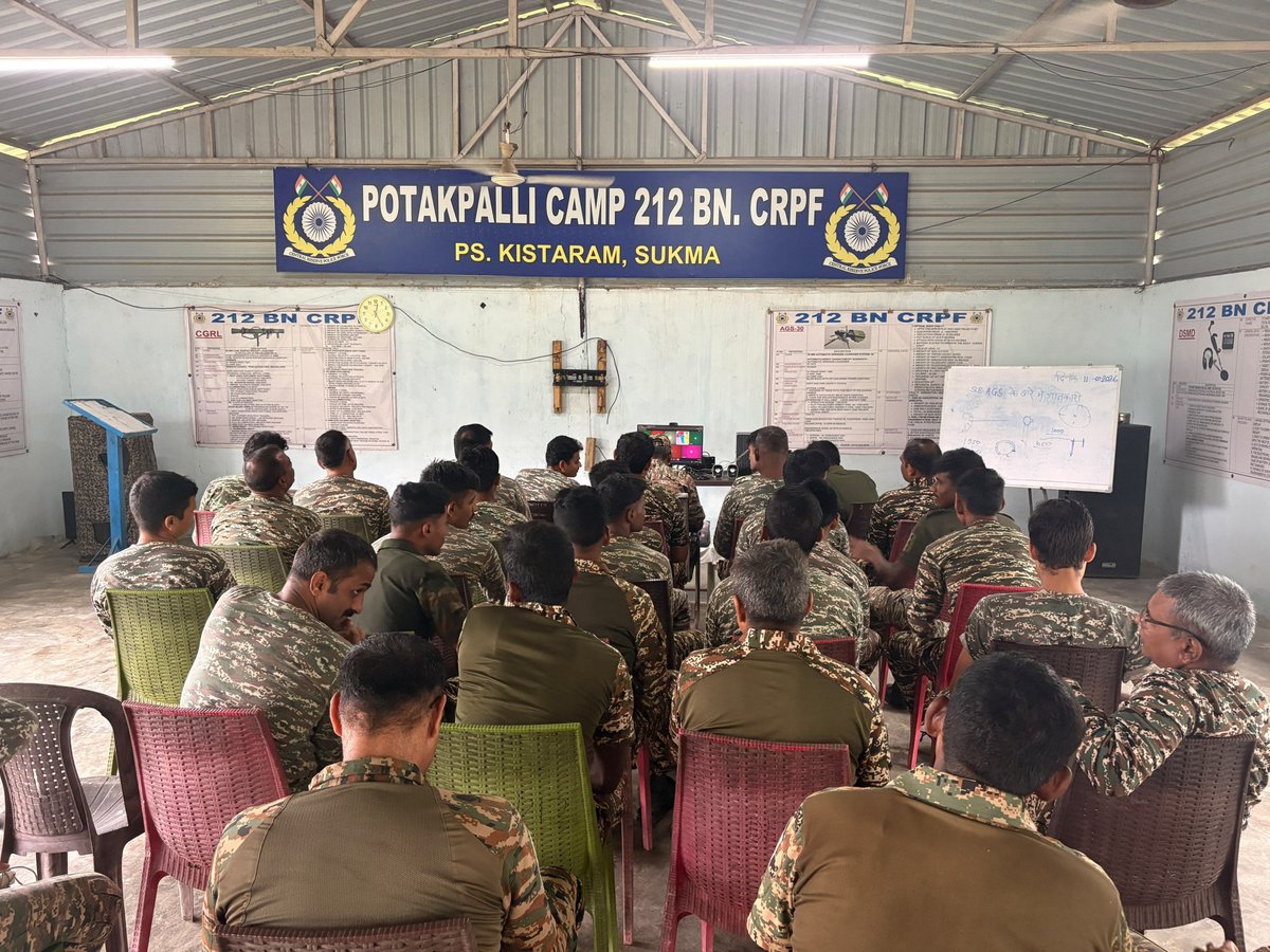 bn_212's tweet photo. On the occasion of World Suicide Prevention Day on 10 Sep 26, Sh Vijay Kumar Verma, CO/212 Bn CRPF, created awareness by interacting with Battalion personnel. Stressing on mental well being, they were counselled to have a positive outlook. 

@crpfindia
@cgsectorcrpf @WSCRPF2016 https://t.co/pU8eXrKJBS