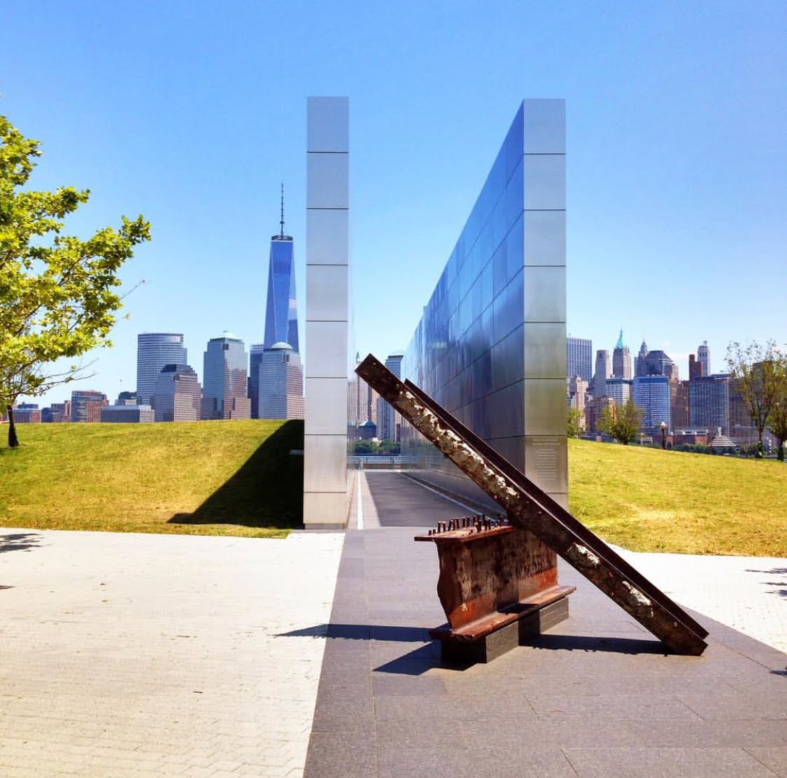 ILIVETWICE's tweet photo. Twenty-five years later, we remember the lives taken, the people who ran toward danger, and those still carrying the weight of that day. 

Some of the most meaningful lessons I've learned have come from people who risked their lives for others that day, then had to fight for support themselves. 

Remembering them means remembering what we still owe them. So much has changed. But the American spirit endures: the courage to show up for one another, the belief that tomorrow is worth building. 

I hope we carry a little of that spirit into our work at Northwood. 

May we never forget, in words or in deeds.