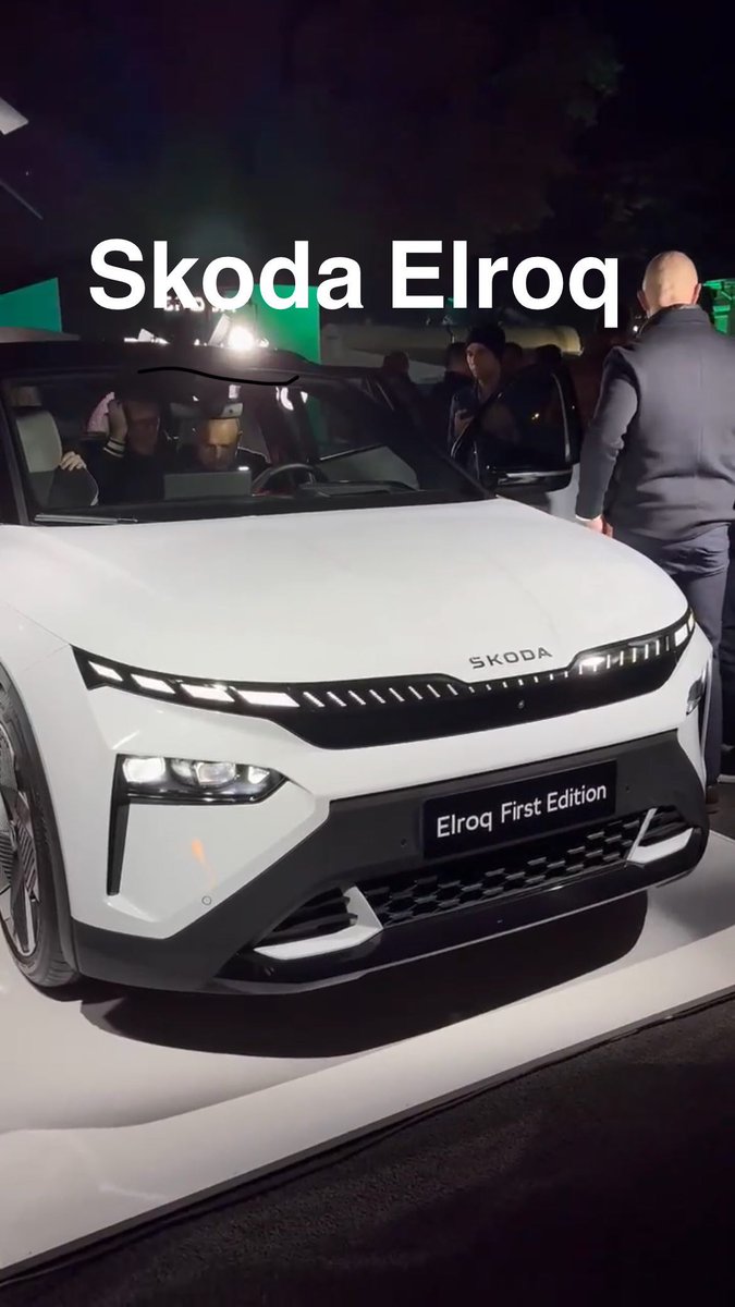 ShilohDeriwtu's tweet photo. Rob checked out the brand-new Skoda Elroq—here’s everything you need to know in 60 seconds. https://t.co/qPPrm0QrzN