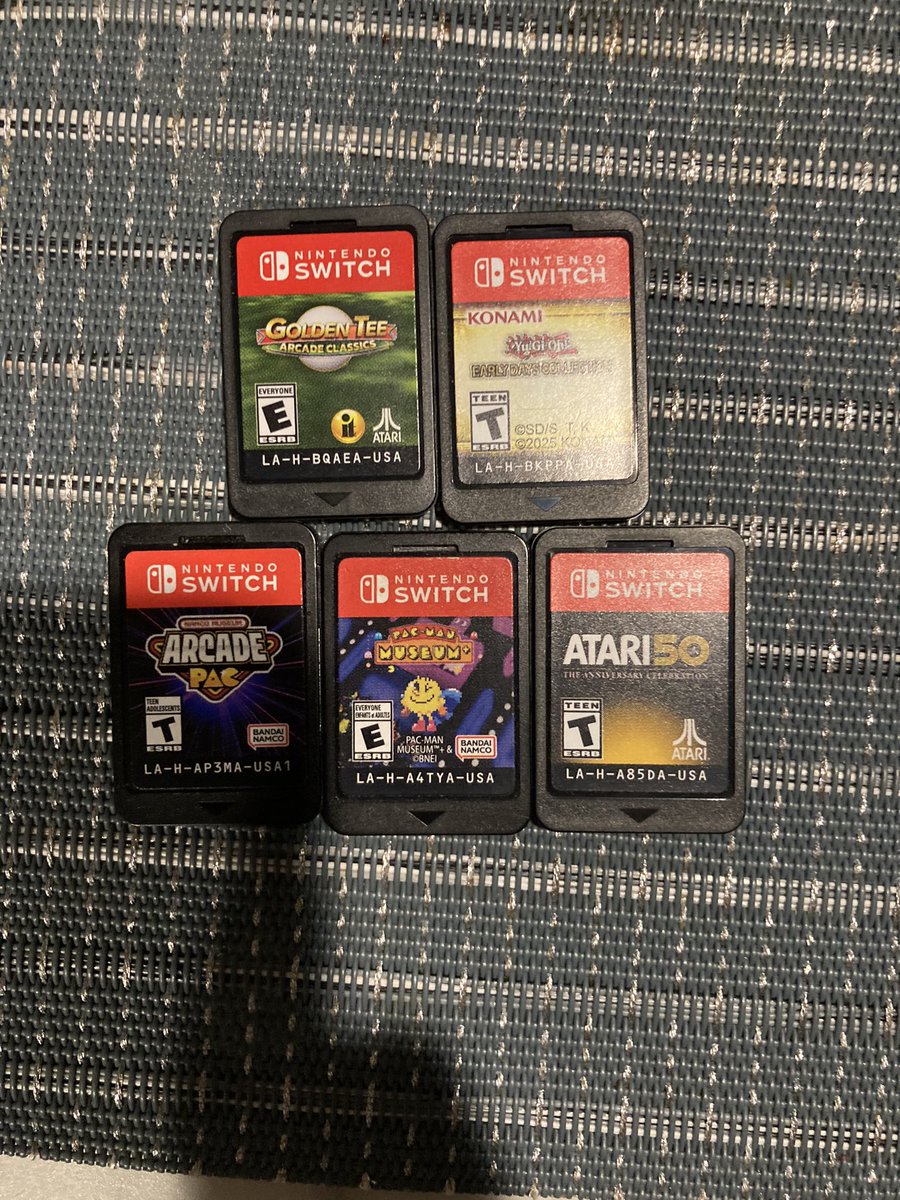 Bubby1ii's tweet photo. Look all these five cartridge Nintendo Switch games I love most of Pac-Man Games @DigitalEclipse @MikeJMika https://t.co/JukW0rsZJA