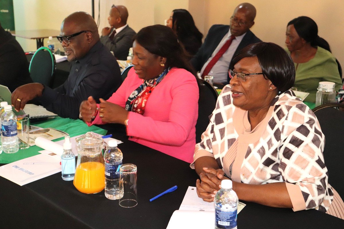 JSCZim tweet picture