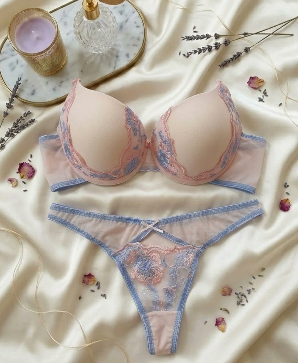 KatherineKmnla's tweet photo. Elegance is feeling comfortable and beautiful at the same time. Silk styles in nature-inspired colors, now available to add a touch of magic to your day. https://t.co/vAa4FApR4F