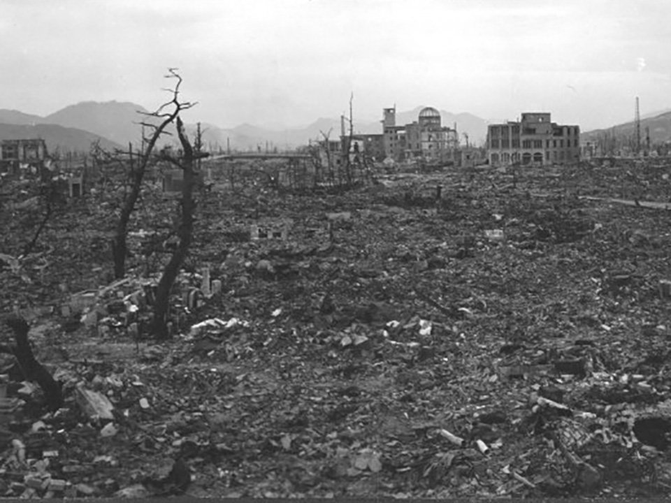 MastriTina's tweet photo. @geertwilderspvv Hiroshima
Secondo il tuo stupido ragionamento dovremmo diire #StopUsa?
Only #StopHate https://t.co/7YUWocQ8j6