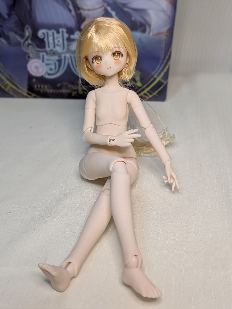 ogyi_san's tweet photo. 初めてブラインドドールをお迎えしました
オビツ２２よりちょっと小さいですが体型は好みです。よく曲がります
#うちのこかわいい https://t.co/6w0KU9F8mx