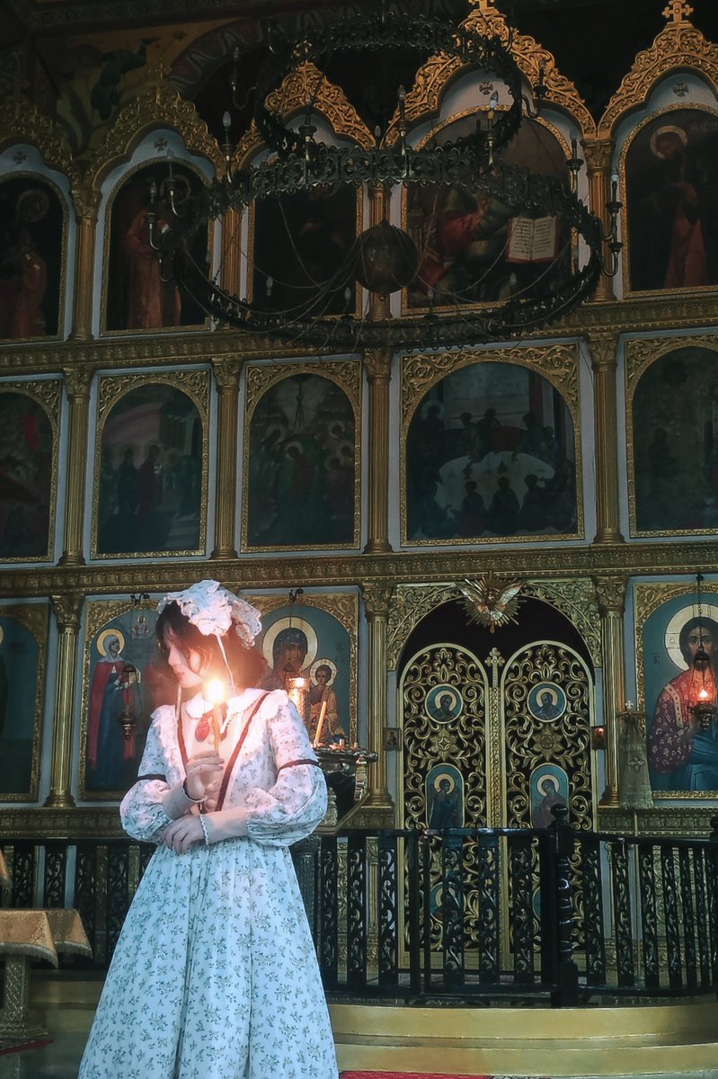 AmadeusAeterna's tweet photo. Hear our prayers 

#orthodox #egl #gothic #church #aesthetic https://t.co/okiexvASIm