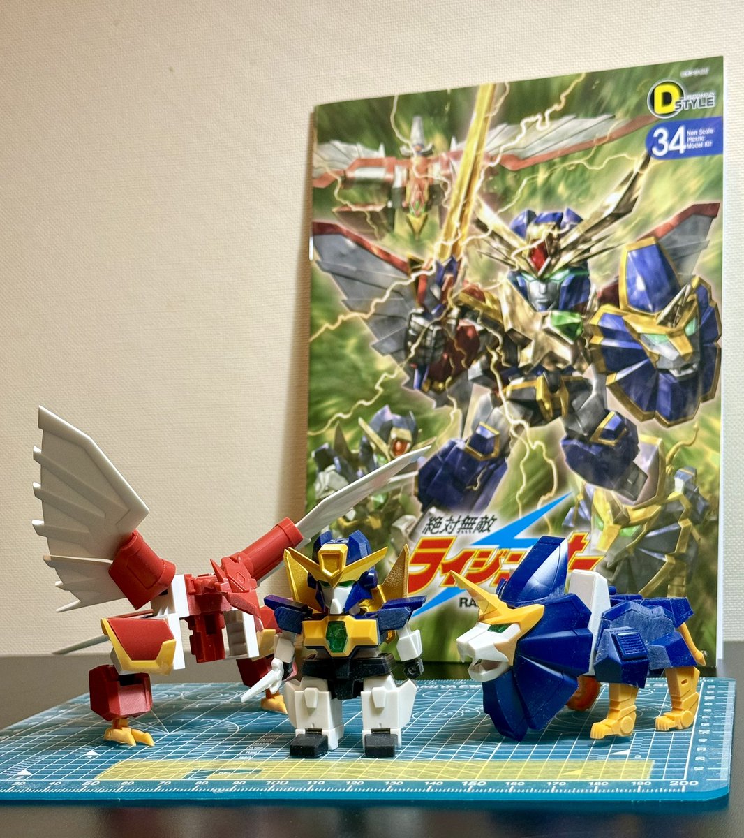 shrimp3_ebi's tweet photo. Dスタイルのライジンオー！
すごい。ちゃんと合体する。
出張パチ組みには丁度いいキットでした。 https://t.co/2JTDbGd1AV