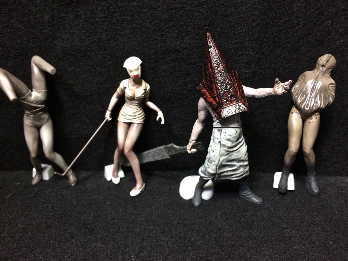 votorakichi's tweet photo. SILENTHILL2 GACHA Mini Figures by TAKARA TOMMY. https://t.co/uUBCVwEw8a