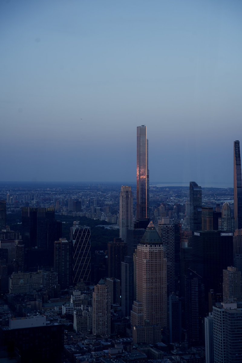 fuch3n111's tweet photo. 🌆 https://t.co/lIQyGpR7FP
