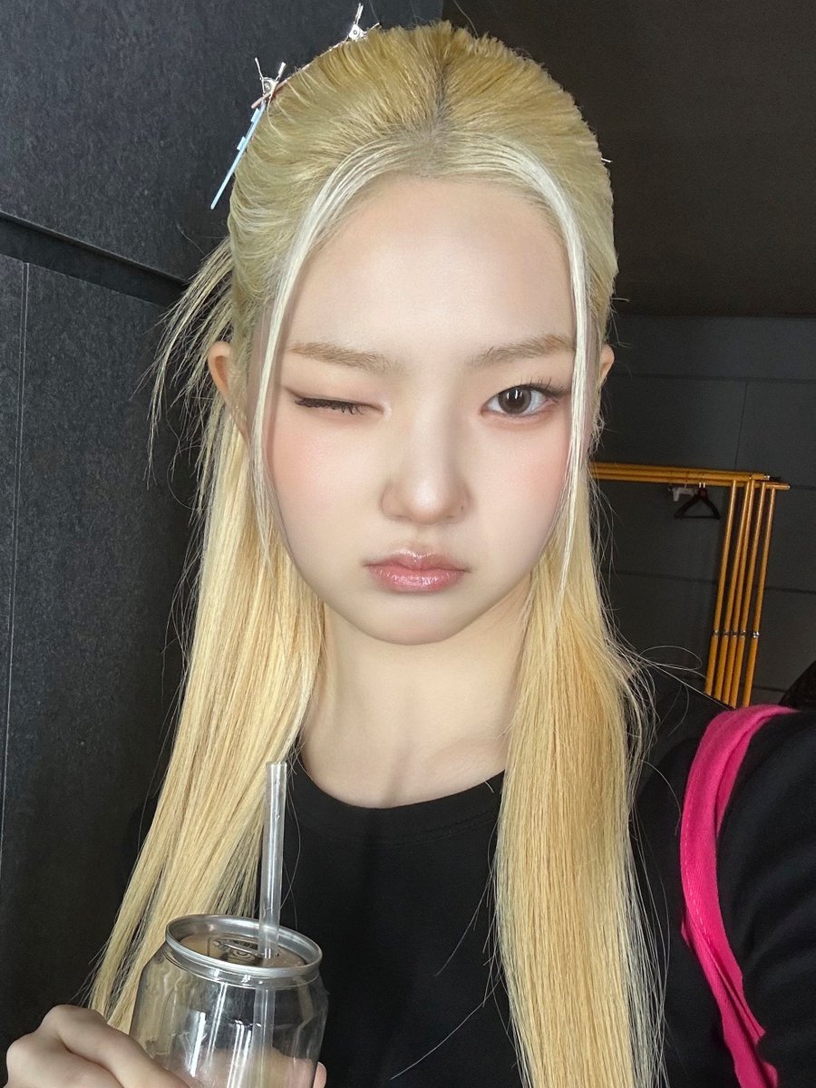 ddduuge's tweet photo. 올블랙또하자 🧘‍♀️🧘‍♀️🧘‍♀️… https://t.co/kz3NNl4OdU