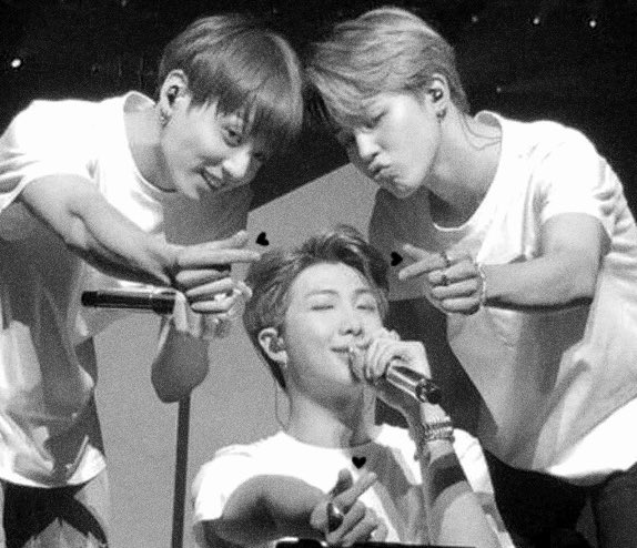 homeiskm's tweet photo. happy birthday, namjoon 🤍

#HappyRMDay 
#HappyBirthdayRM https://t.co/5bvi0fy9Hp
