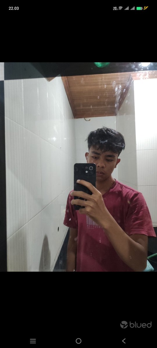 ceu_kikim's tweet photo. Kiriman dari Walla, Gay Batam #kontolpanjang https://t.co/ajRBjSw04c