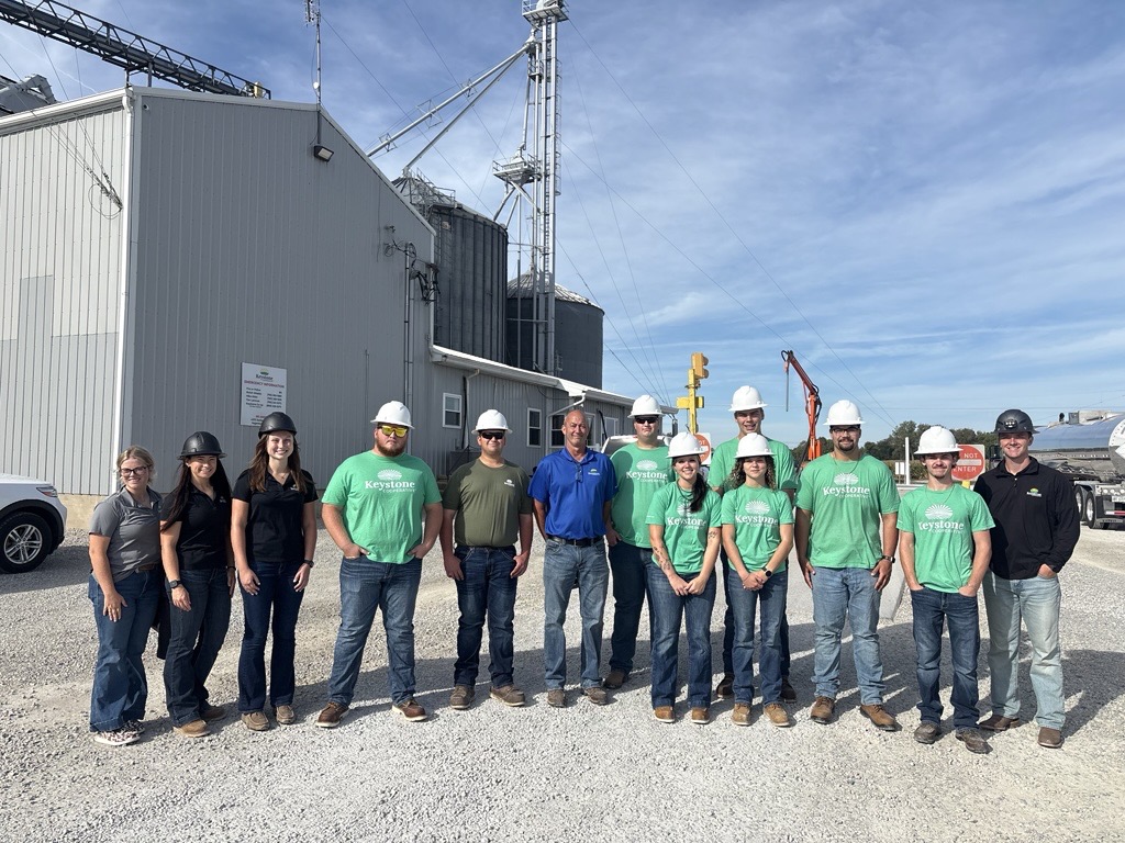 KeystoneCoop's tweet photo. We're excited to officially welcome the SEED Class of 2026 to Keystone and look forward to watching their careers grow. On Monday, they'll head to their assigned grain facilities, just in time to experience the energy and opportunity of harvest season.🌱 👏 🌟
Here's to a safe, successful start and the bright future ahead.
Meet the class of 2026: https://t.co/yL8CoPychv