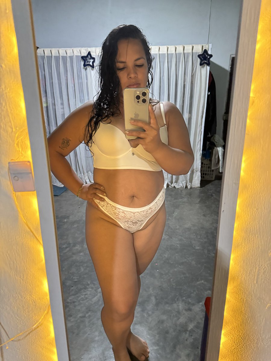 Vivix_Lohan's tweet photo. Who's looking for a session this morning? 😈 💦 
Telegram: Vivxmoon 
Snap: ShantalMoon69 
#buyingcontent #buyingcontents https://t.co/65pOa4Wk1F