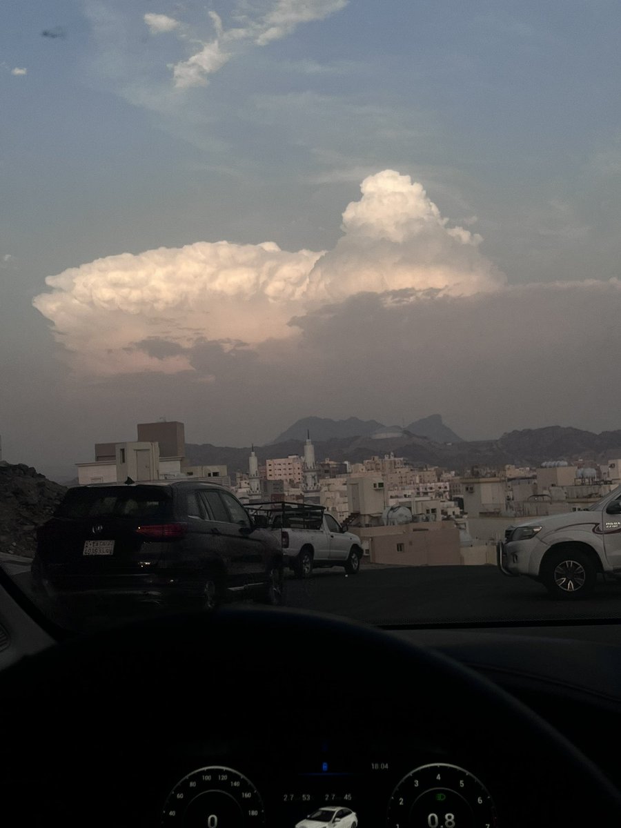 yd1109461450125's tweet photo. يافاتنة👌 https://t.co/vICWVEBw0T