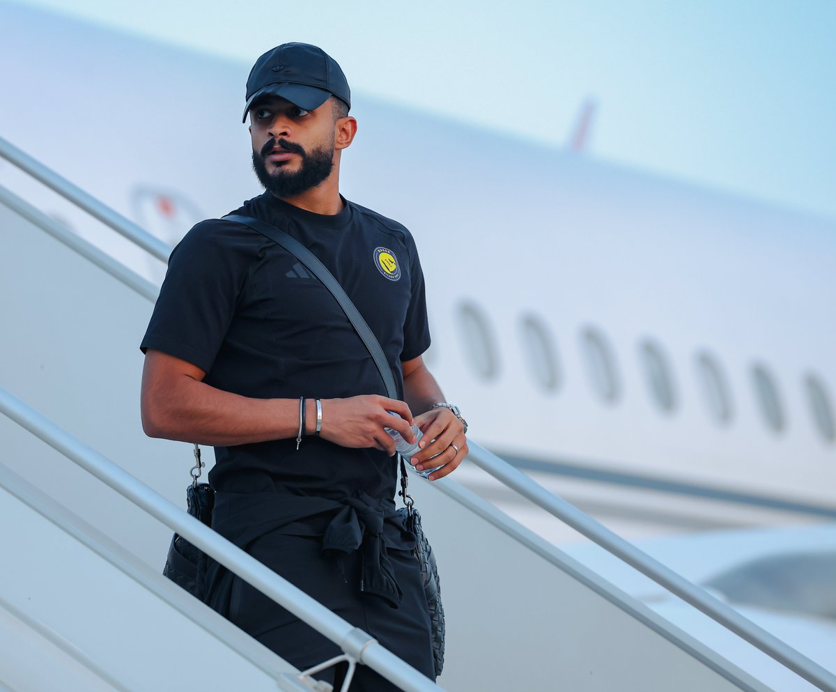 AlNassrFC's tweet photo. هُنا الدمـام 💛 https://t.co/4BN0QecisH