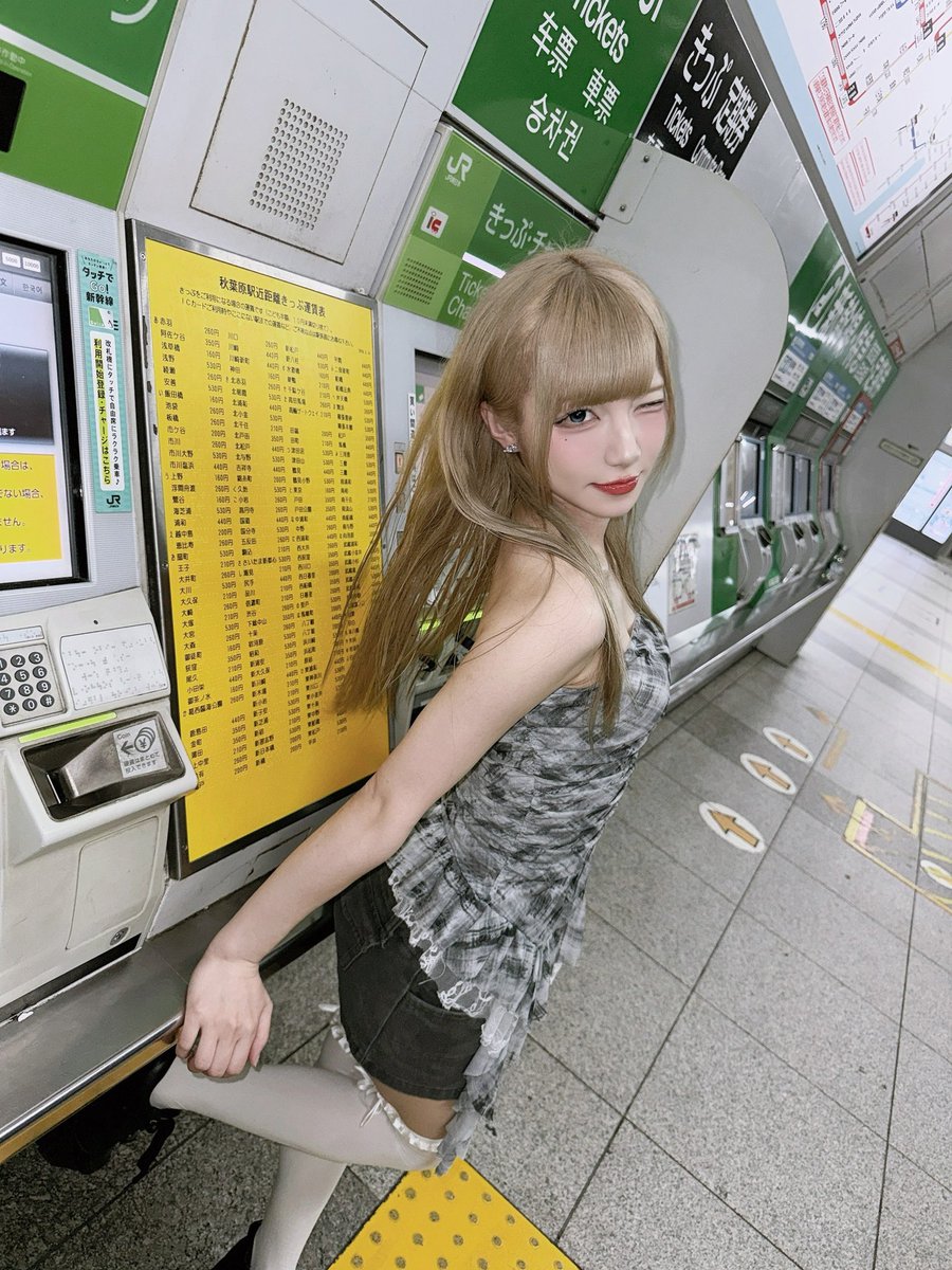 sasasasasnow's tweet photo. ｱｷﾊﾊﾞﾗ https://t.co/d2NbI8j6bn