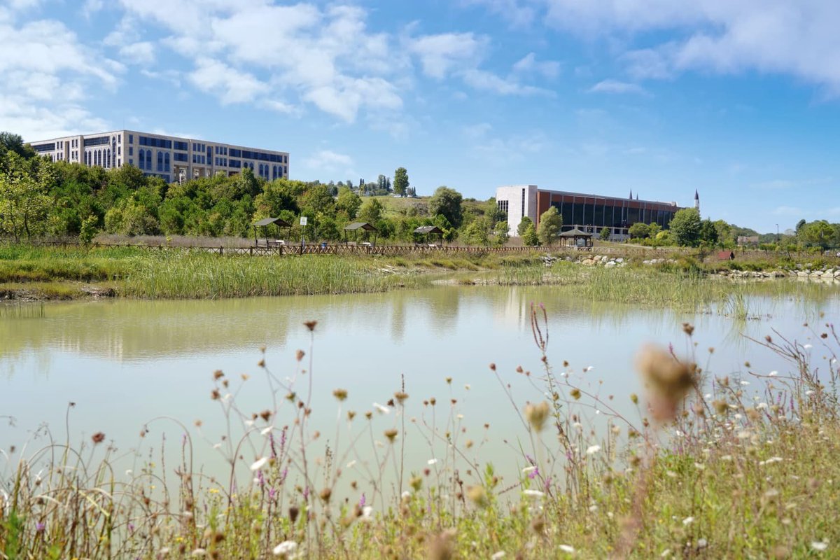 baruedutr's tweet photo. Bartın Üniversitesi (BARÜ) gençleri bağımlılıklardan korumak ve sağlıklı yaşam alışkanlıkları edinmelerini desteklemek amacıyla çeşitli alanlarda farkındalık çalışmaları yürütüyor.

🔗https://t.co/uXooK9UUis

#BARÜ #BağımlılıklaMücadele https://t.co/hmsIzWkFra