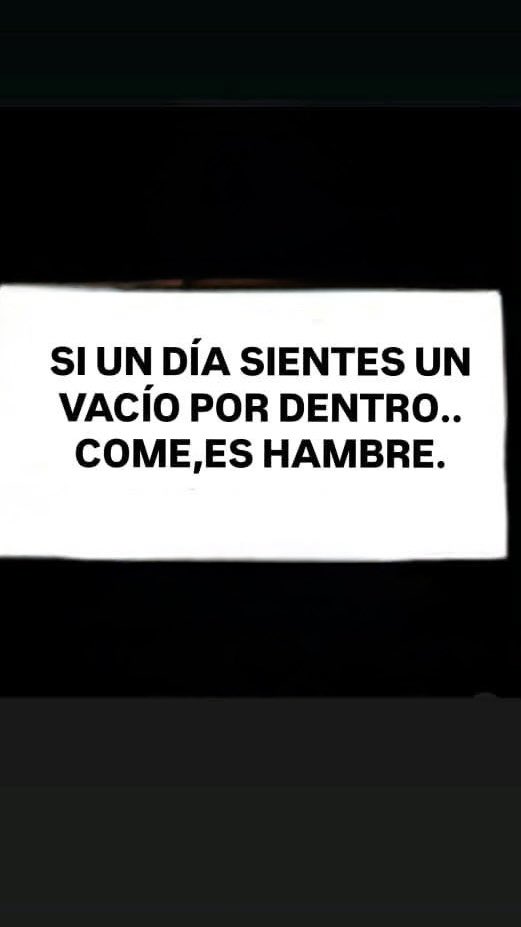 susanaru62's tweet photo. Buen mediodía tuiteros, 👇😂😂 https://t.co/VowcA3wlYu
