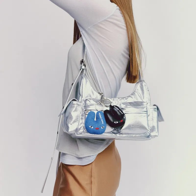 wanouan_'s tweet photo. ส่งต่อกระเป๋า SAMO ONDOH
 Pocket Mug Bag M - nappa silver  
690 บาท  ที่ไทยปกติขายกัน 4000+

ยินดีถ่ายให้ดูทุกมุมค่ะ https://t.co/T2sOrh4lx8