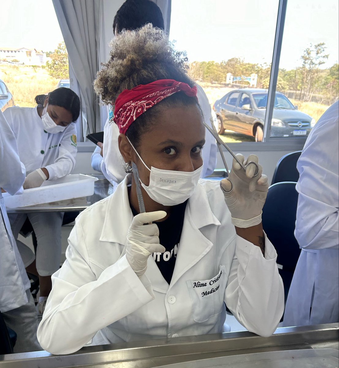 fliabeg's tweet photo. Dra yang é encontrada dissecando coração de boi nos vales do jequitinhonha. Entenda: https://t.co/kFyyGFgH4u