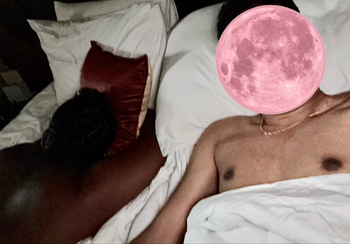 starboyyy4u's tweet photo. This black top fuck me whole night and got tired😜 https://t.co/OSyQort0yd