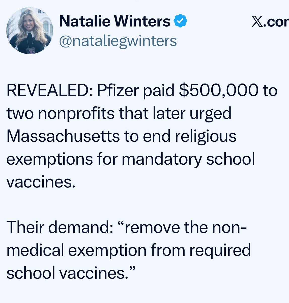 stopvaccinating's tweet photo. One big happy poison demanding family… https://t.co/3dN8Q5QKK5