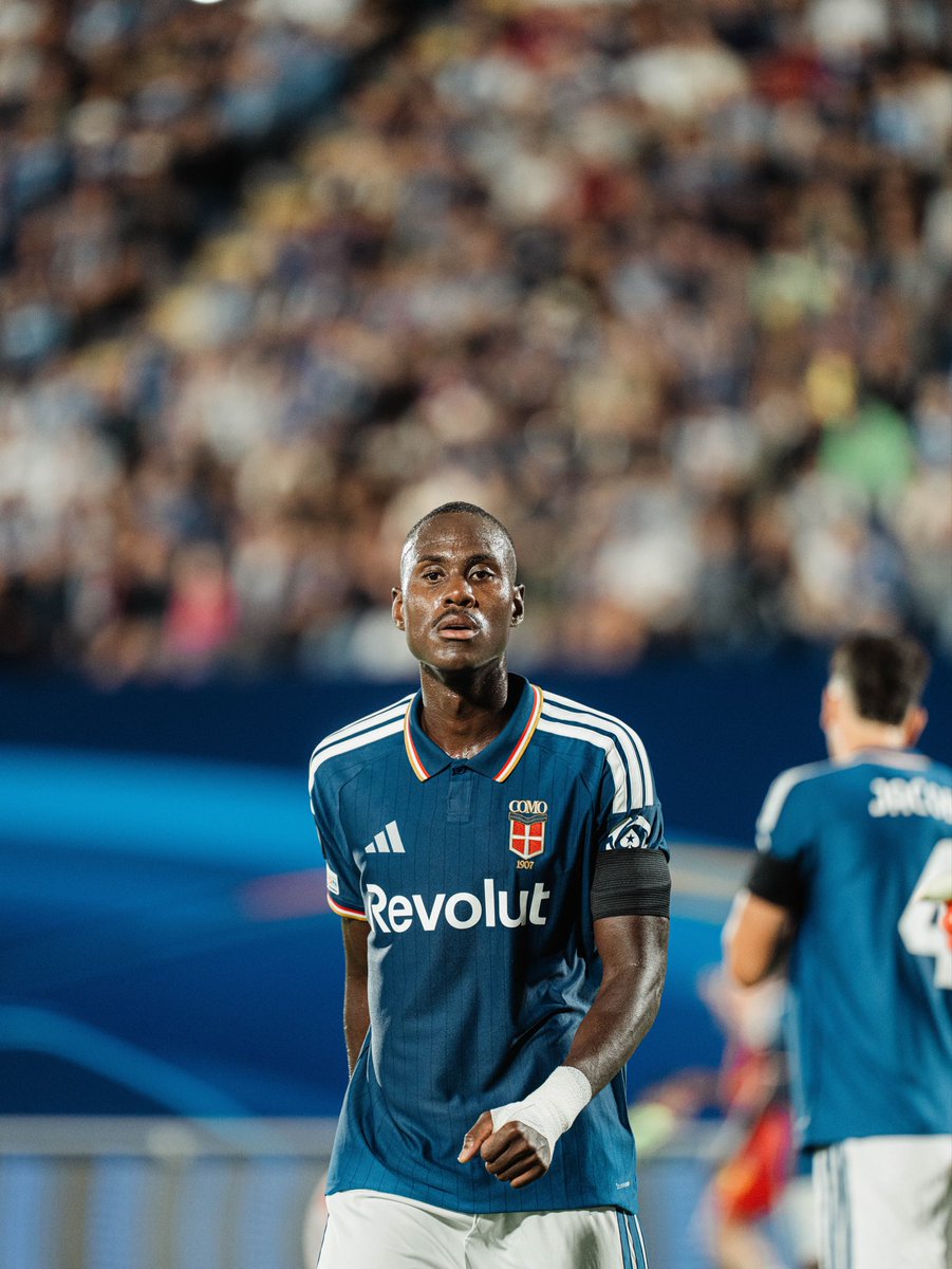 TrevohChalobah's tweet photo. Lake nights, European nights. https://t.co/CWGWL15Ttc