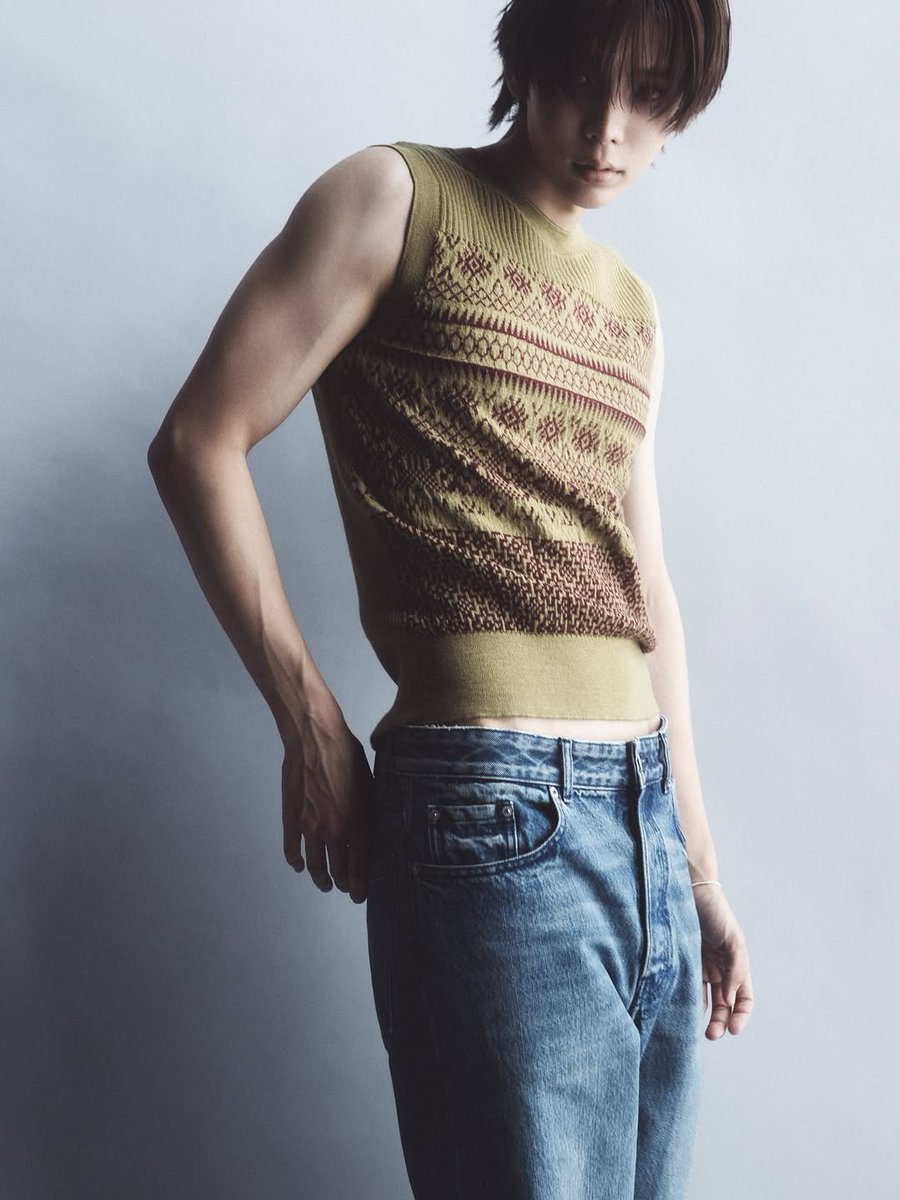 720hoursummer's tweet photo. โชทาโร่เป็นมบที่หลายคนคิดว่าตัวเร้กแต่ถ้าได้เสื้อผ้ารัดรูปหรือโชว์หุ่นที่ฮีแอบปั้นก็จะปึ้งงงเซอร์ไพรส์คร้าบคุณแม๊แบบนี้เลยอะ กล้ามเนื้อล้วนแบบชัดแจ๋วบึกบึนแข็งแรงสุด ๆ ละมาทีคือจองเมรุได้เลยชั้นไม่อยู่แร้ว 😭 https://t.co/hQEbEFELhK